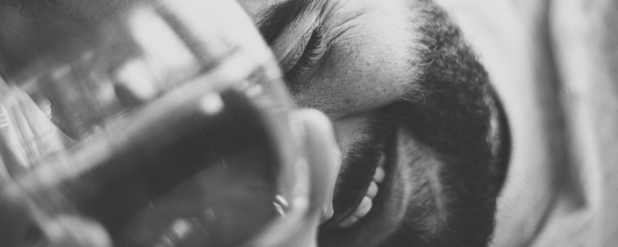 Perché gli alcolisti dormono così tanto?